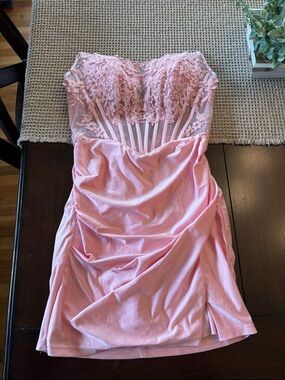 Windsor Strapless Pink Lace Appliqué Cocktail Dress